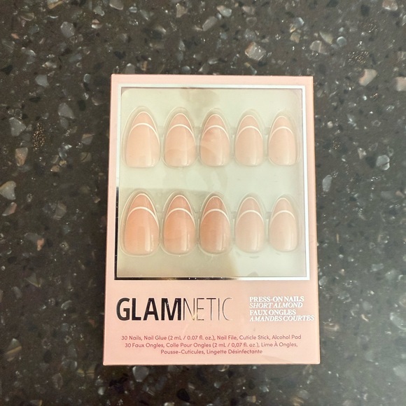 Glamnetic & Red Aspen Luxury Press-On Nail Bundle – NWT - Picture 4 of 9